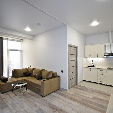 New Apartment In Yerevan City Center Kültér fotó