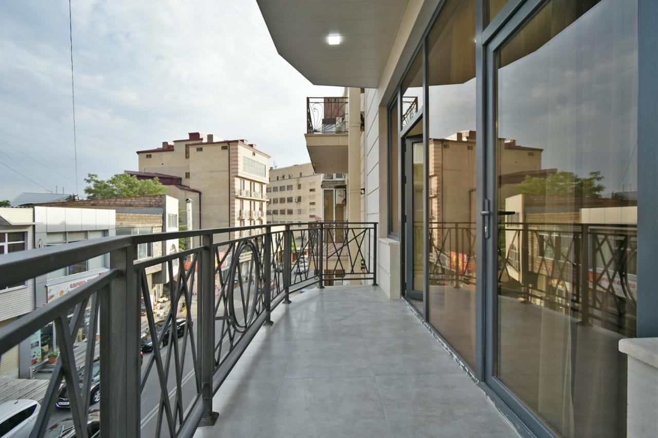 New Apartment In Yerevan City Center Kültér fotó