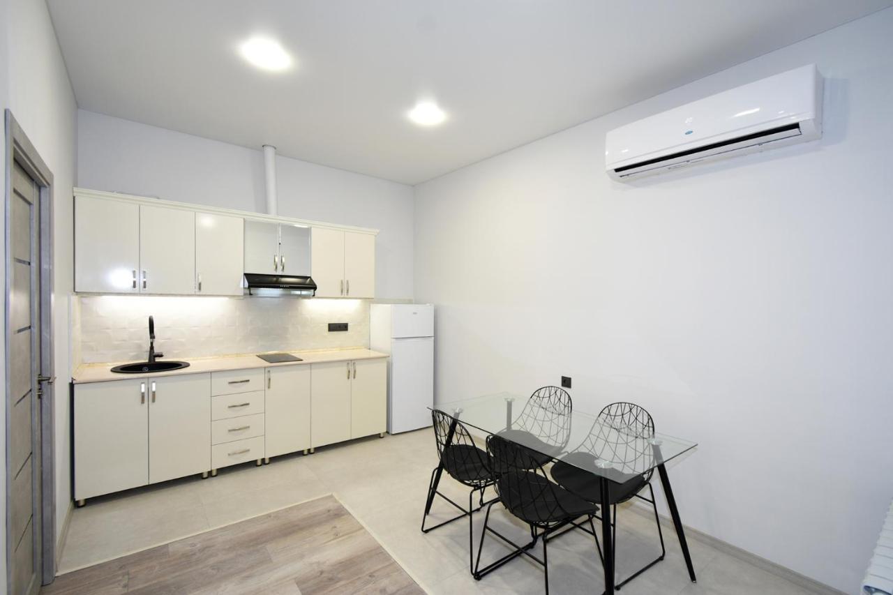New Apartment In Yerevan City Center Kültér fotó